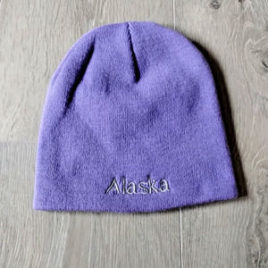 Alaska Beanie Winter Hat Skull Ski Cap Purple Gray Stretch Spell Out Adult OSFA
